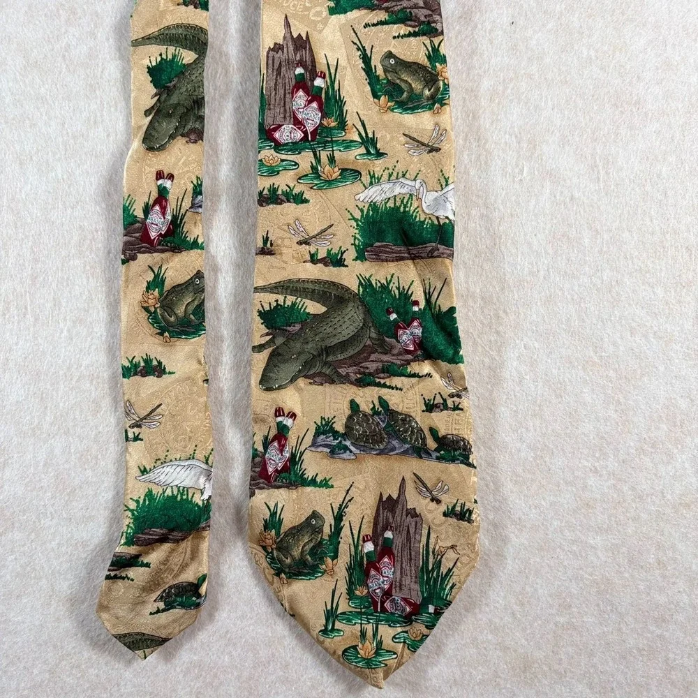 Vintage Tabasco Alligator Silk Necktie Bayou Frog Turtle Heron Novelty Tie
